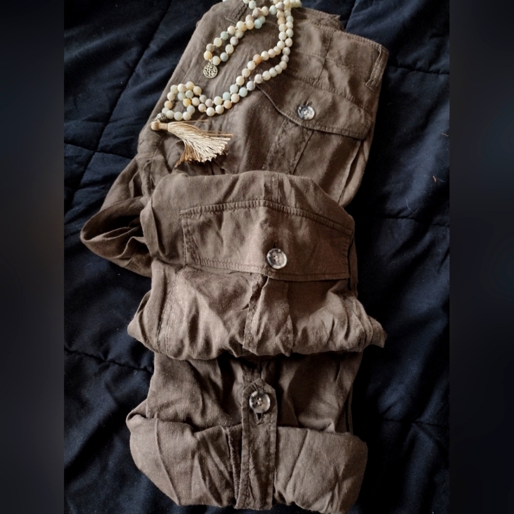 Theory Cargo Pants w Adjustable Strap for Capri